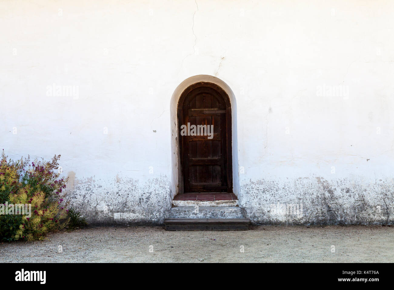 Eine Tür außerhalb der Mission San Francisco Solano Kapelle, Sonoma, CA, USA Stockfoto
