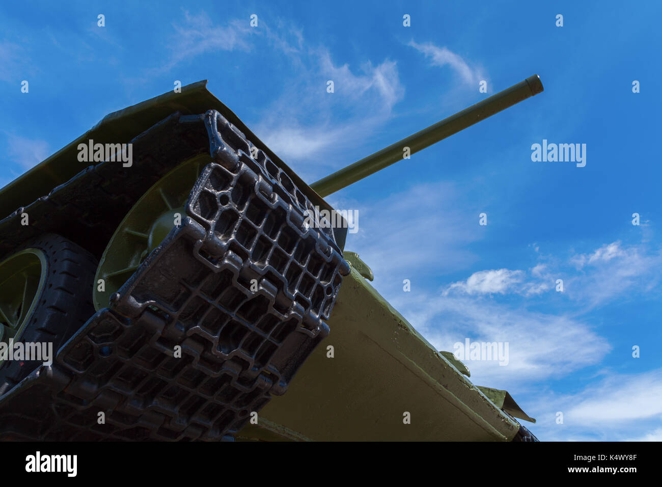 Sowjetische t-34 Tank am Kriegerdenkmal in Berlin Tiergarten Deutschland Stockfoto