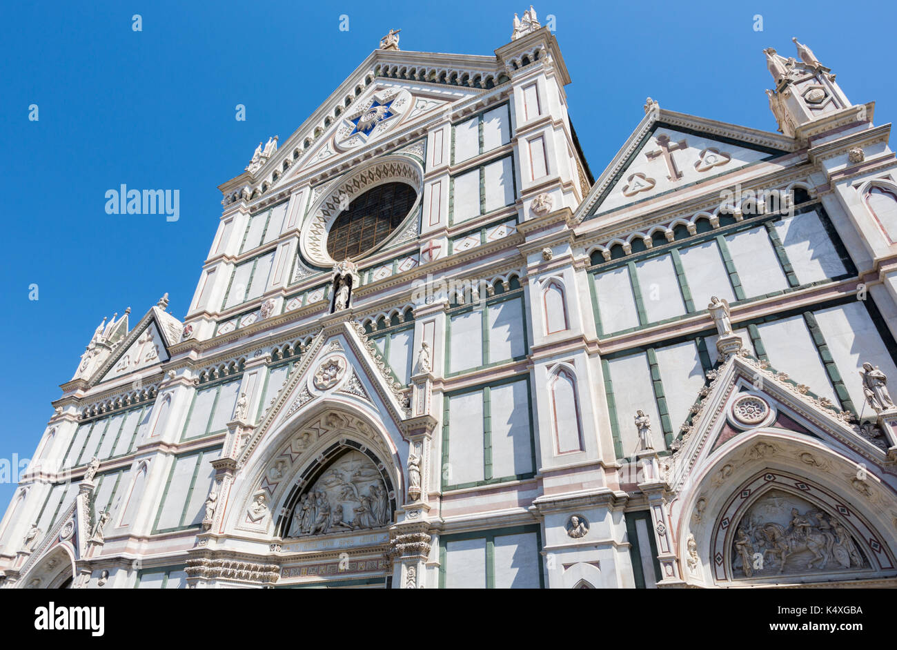 Provinz Florenz, Florenz, Toskana, Italien. Kirche Santa Croce. Das historische Zentrum von Florenz ist ein UNESCO-Weltkulturerbe. Stockfoto
