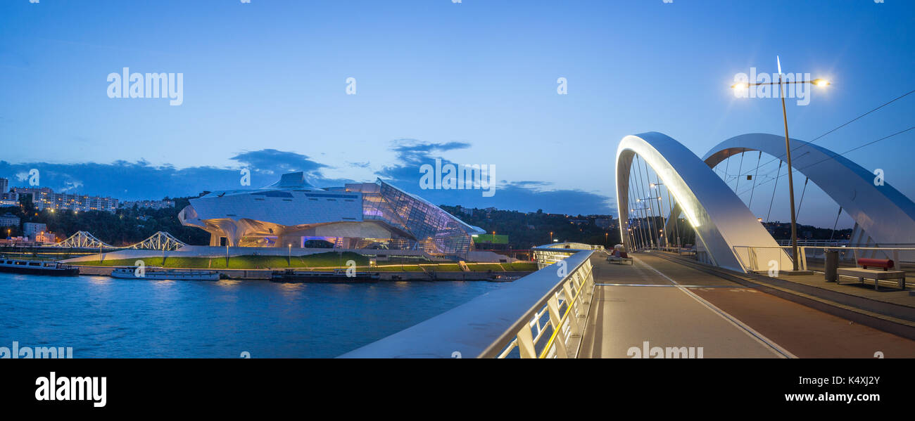 Lyon, Frankreich - 25. August 2017. Ansicht der neuen Musée des Confluences, einem modernen Museumsbau Stockfoto