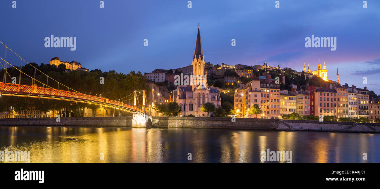 Lyon bei Nacht Stockfoto