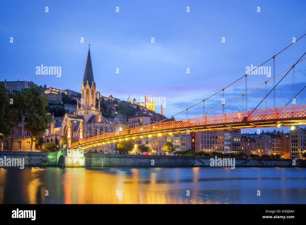 Lyon bei Nacht Stockfoto