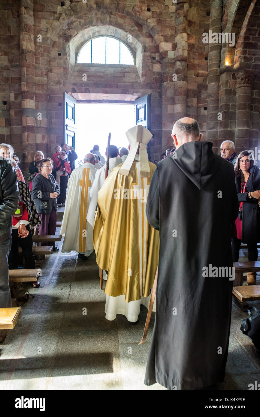 Mont Saint-Michel (St. Michael's Mount), auf 2016/10/16: revels für die 1050Th Jahrestag der klösterlichen Präsenz auf dem Mont Saint-Michel. Es wurde in 9. Stockfoto