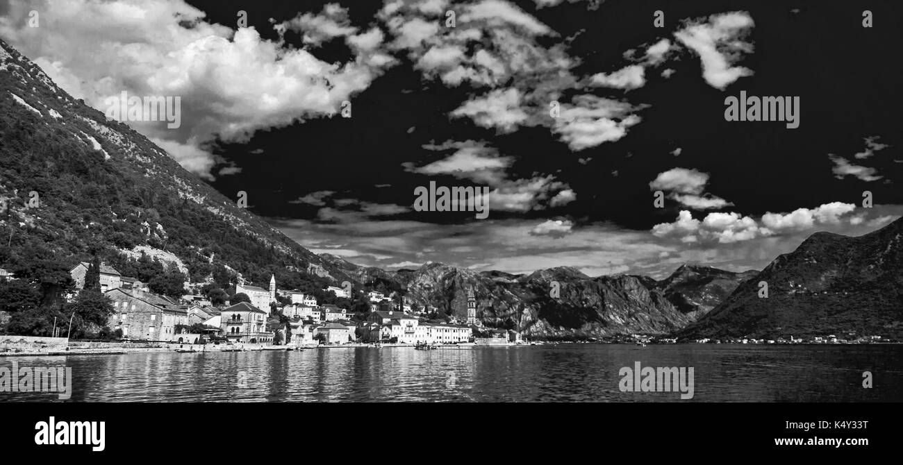 Eine kleine Stadt in Montenegro - Perast Stockfoto