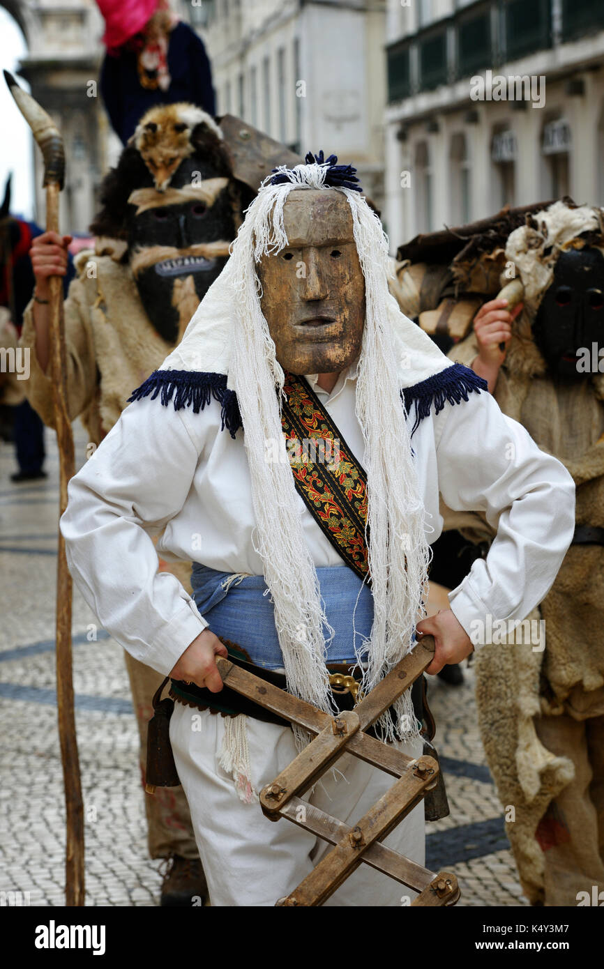 Iberische Maske. Los Toros y los Guirrios de Velilla de La Reina. León, Spanien Stockfoto