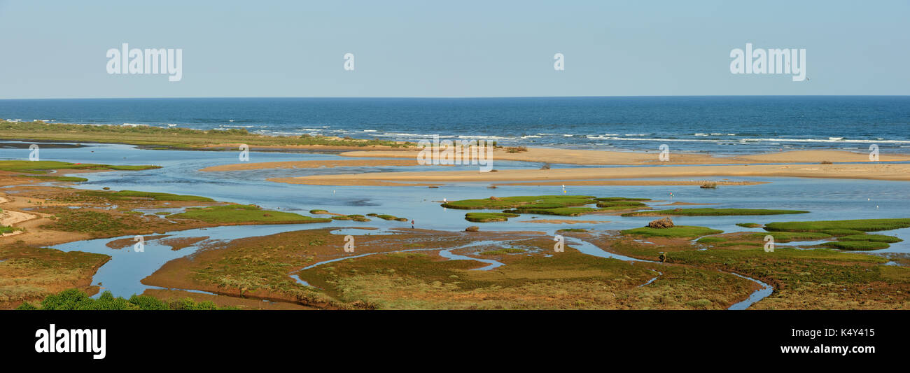 Ria Formosa Natural Park und die Strände der Algarve. Cacela-a-Velha, Portugal Stockfoto