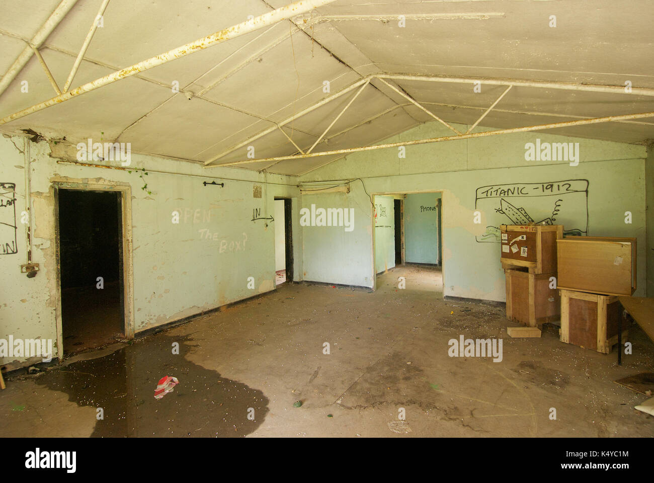 Innenraum eines verlassenen RAF Station in Hampshire, England Stockfoto