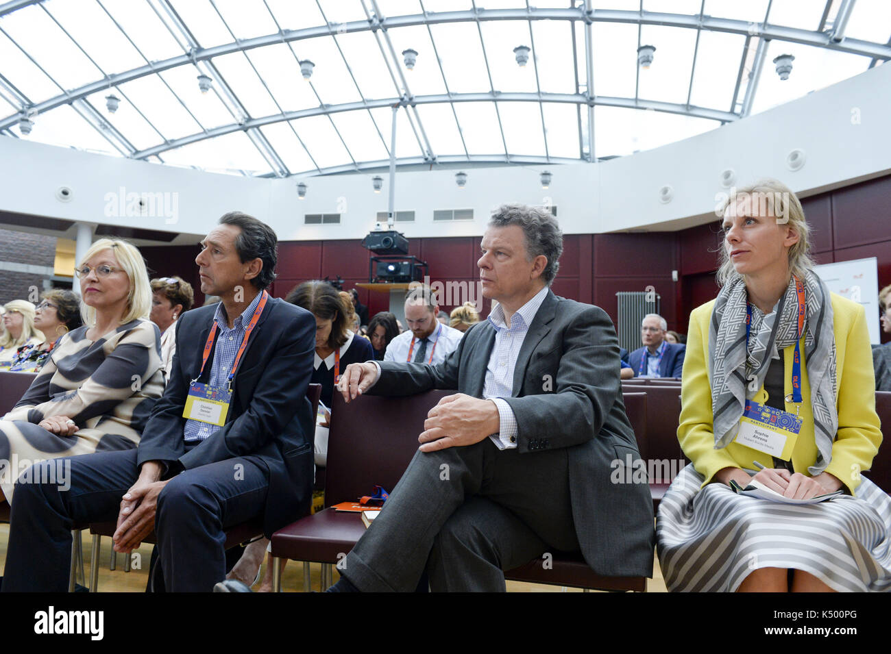 Brüssel, Belgien. 04 Sep, 2017. Beate Merk, Bayerischer Staatsminister für Europäische Angelegenheiten und Internationale Beziehungen; Christliche Dennler, Deloitte, Dr. Paul-Bernhard Kallen, CEO Hubert Burda Media; Sophie Arens DLD Europa 17, Vertretung des Freistaates Bayern bei der Europäischen Union, 4. September 2017. Freie Presse Bild © mélanie Wenger/Picture Alliance für DLD | Verwendung weltweit/picture Alliance Quelle: dpa/Alamy leben Nachrichten Stockfoto