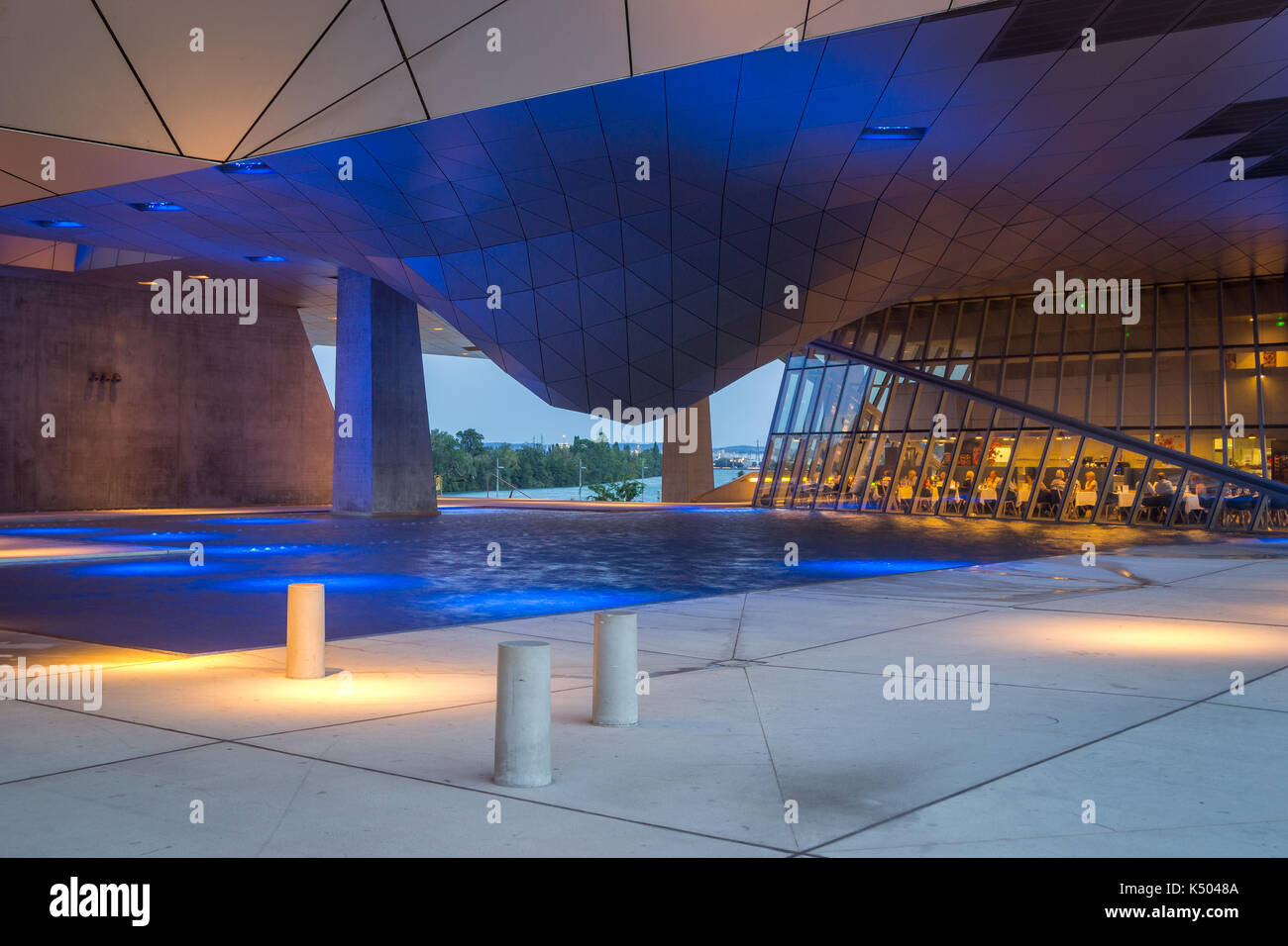Museum Confluences in Lyon Stockfoto
