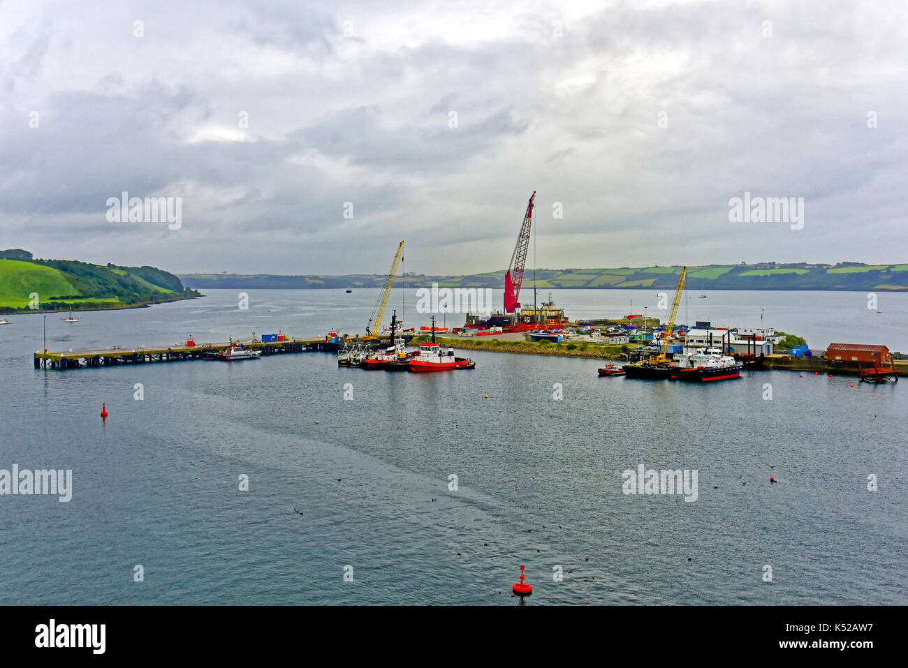 Falmouth Cornwall äußeren Hafen Dock mit der Boote Stockfoto