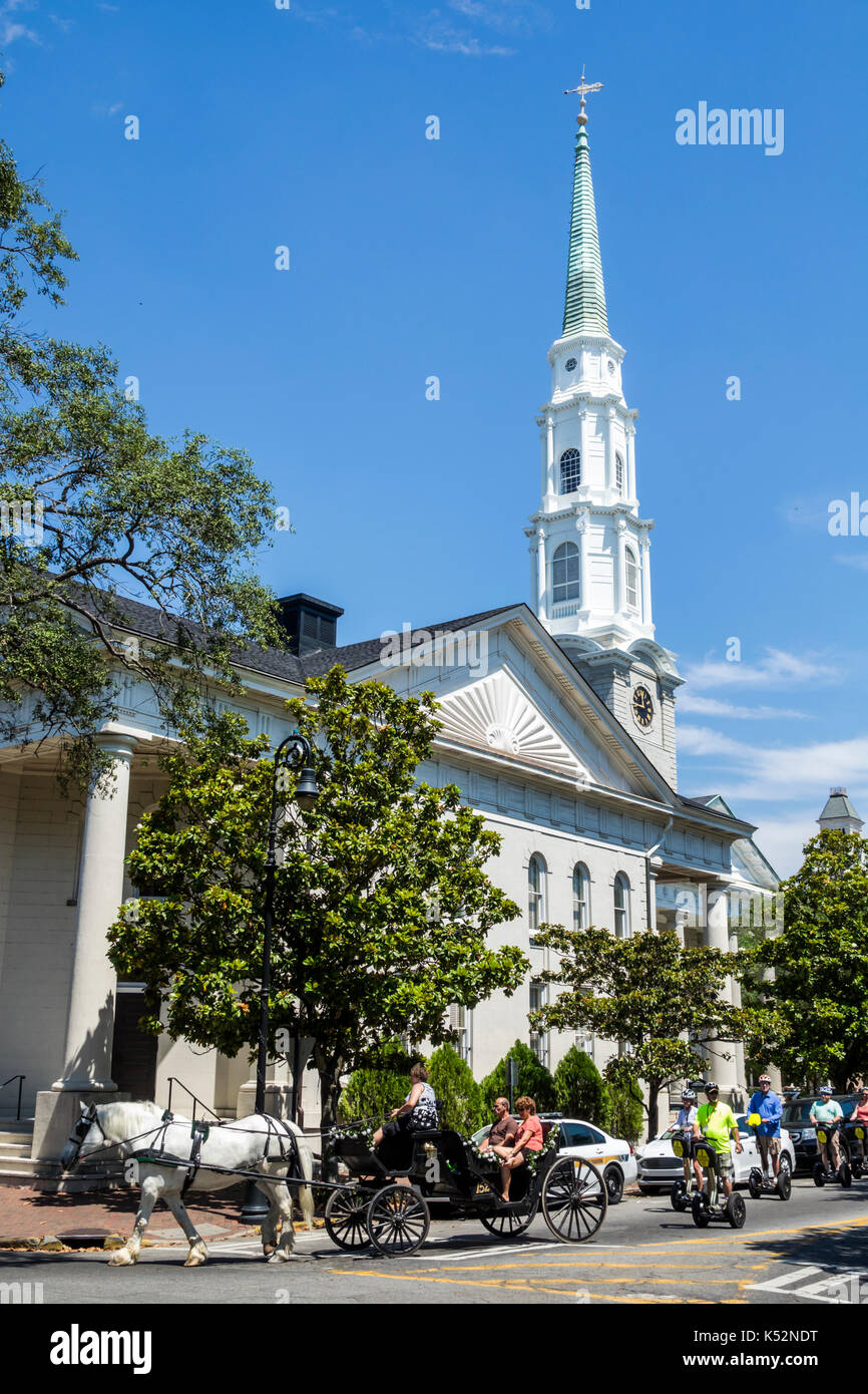 Savannah Georgia, historisches Viertel, Chippewa Square, unabhängige Presbyterianische Kirche, Kirchturm, Pferdekutsche, Segway, USA USA USA USA Amerika North am Stockfoto