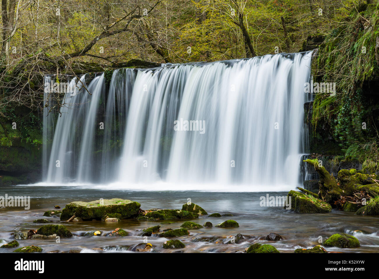 Sgwd yr Eira Wasserfall im Herbst, Brecon Beacons, Wales, Vereinigtes Königreich Stockfoto