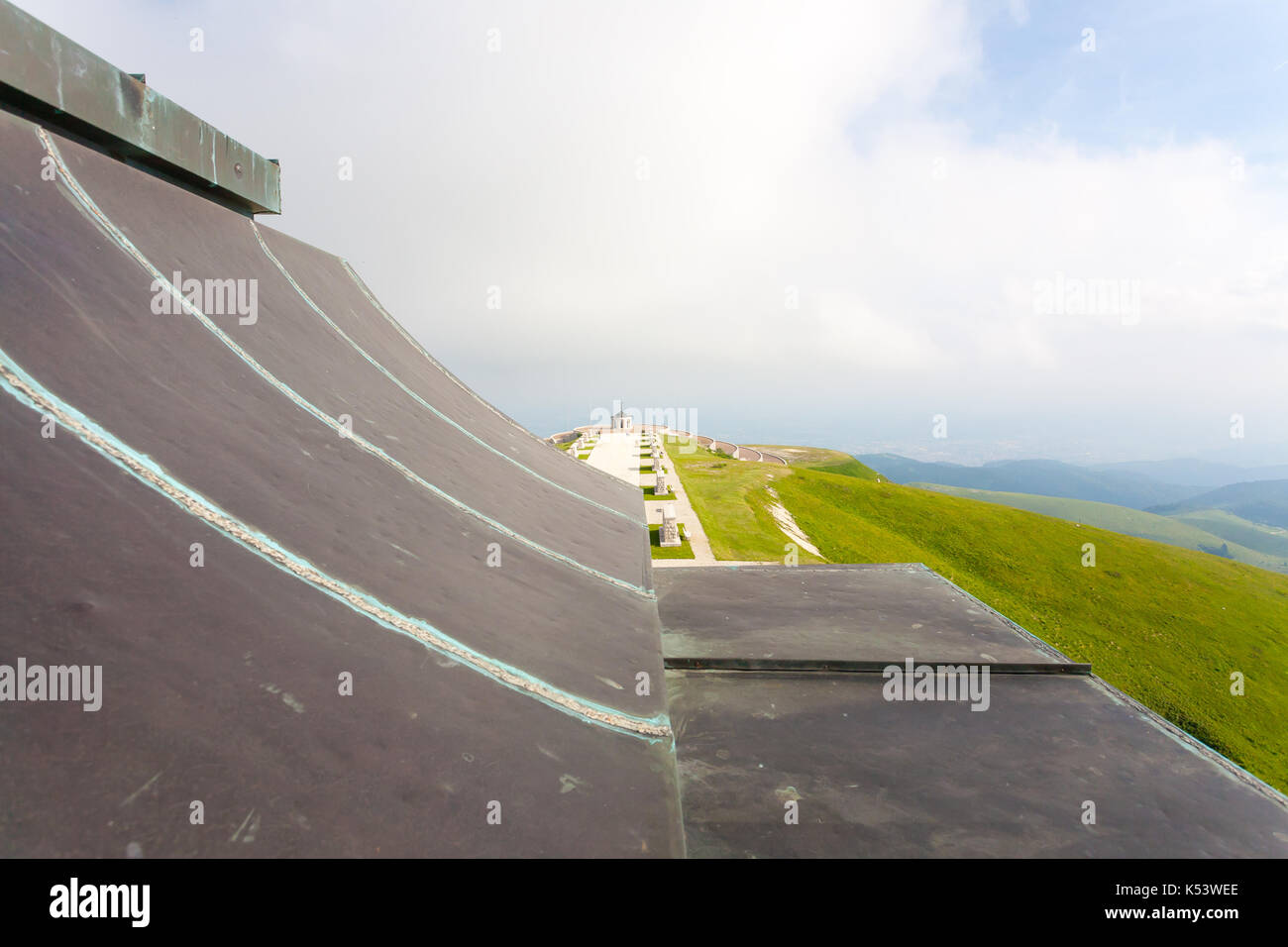 Italienische Wahrzeichen. Ersten Weltkrieg Gedenkstätte von Monte Grappa, Italien. Italienische Alpen Stockfoto