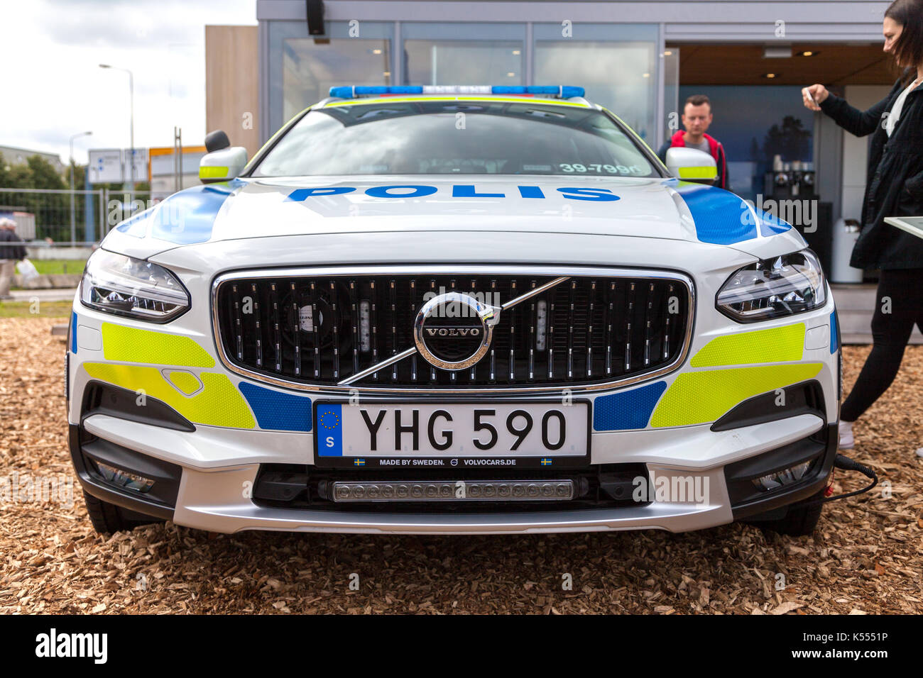 Rostock/Deutschland - 12. August 2017: Schwedische Polizei Auto von Volvo steht auf einer öffentlichen Veranstaltung, die Hanse Sail in Rostock. Stockfoto