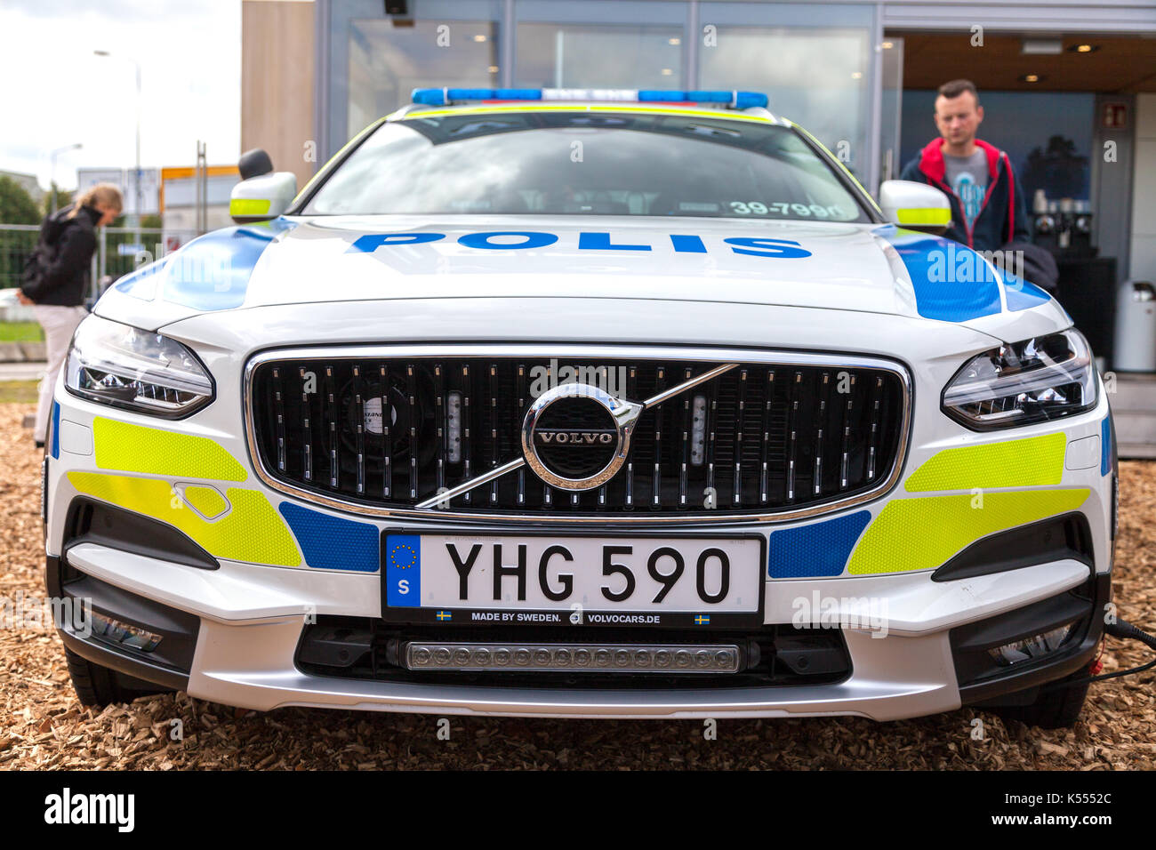 Rostock/Deutschland - 12. August 2017: Schwedische Polizei Auto von Volvo steht auf einer öffentlichen Veranstaltung, die Hanse Sail in Rostock. Stockfoto
