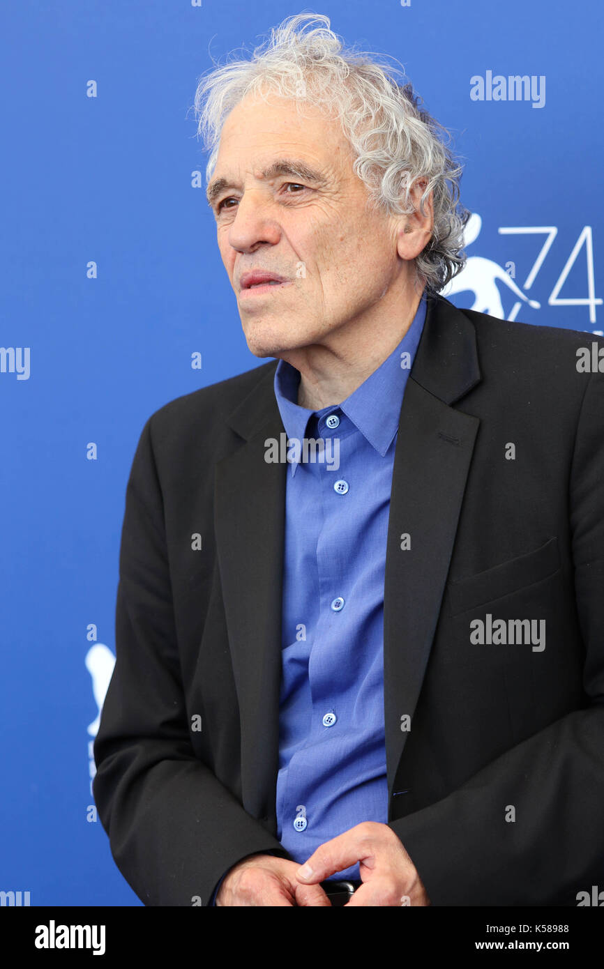 Lido di Venezia, Italien. 08 Sep, 2017. Europa, Italien, Lido di Venezia, 08. September 2017: der Regisseur Abel Ferrara am Fotoshooting des Films 'Piazza Vittorio - Vittorio Square' Film Wettbewerb auf der 74. Internationalen Filmfestspielen Venedig Photo Credit: Ottavia Da Re/Sintesi/Alamy leben Nachrichten Stockfoto