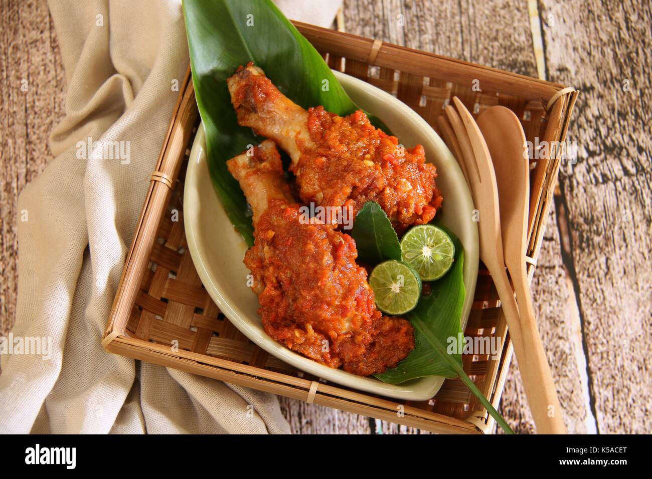Ayam Rica rica, die Traditionelle spicy Chicken Gericht aus Manado Stockfoto