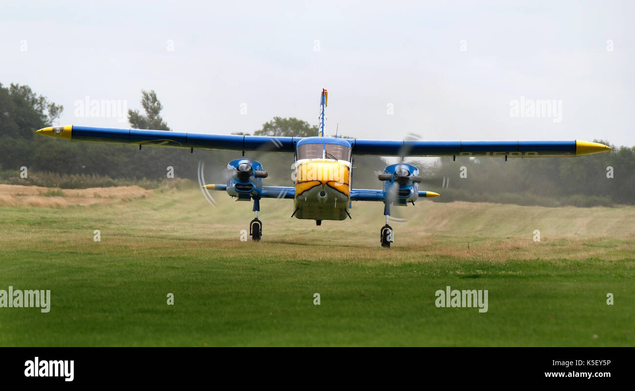 Dornier Do 28 Flugzeuge wie kurze Start und Landung Fahrzeug im freien Fall Fallschirm Center verwendet. Stockfoto