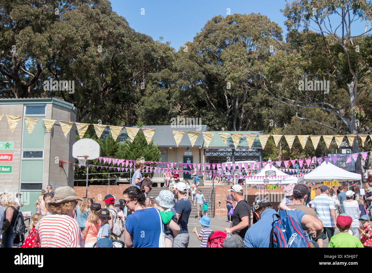 Auf dem Spielplatz in Sydney, Australien, werden Schüler und Eltern an der gemeinnützigen Spendenaktion teilnehmen Stockfoto