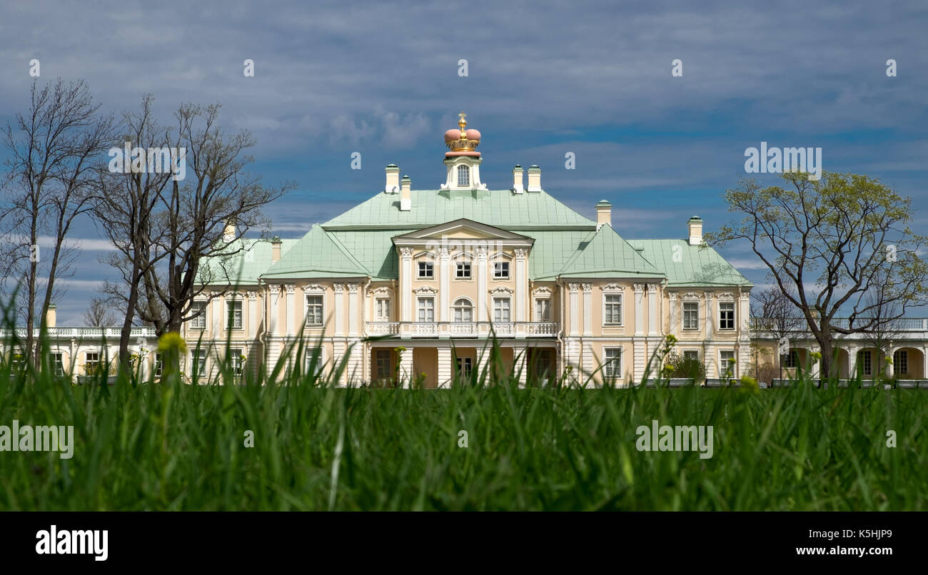 LOMONOSOV, Russland - 22. Mai: Grand Menschikow-palast in Lomonossow, Russland am 22. Mai 2017 Stockfoto