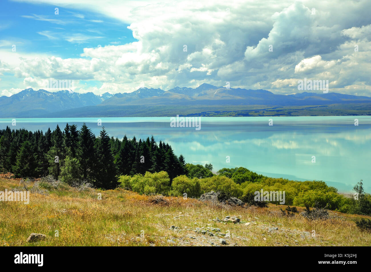 Lake Pukaki und südlichen Alpen, Südinsel, Neuseeland. Stockfoto