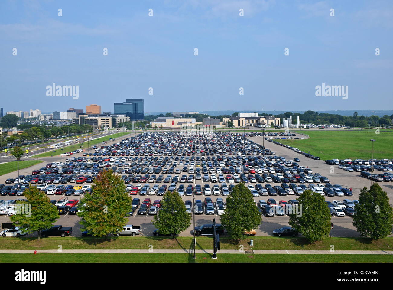 1. SEPTEMBER 2017 - Minneapolis, MN: Blick auf die Parkplätze rund um die Mall of America in Minneapolis, MN Stockfoto