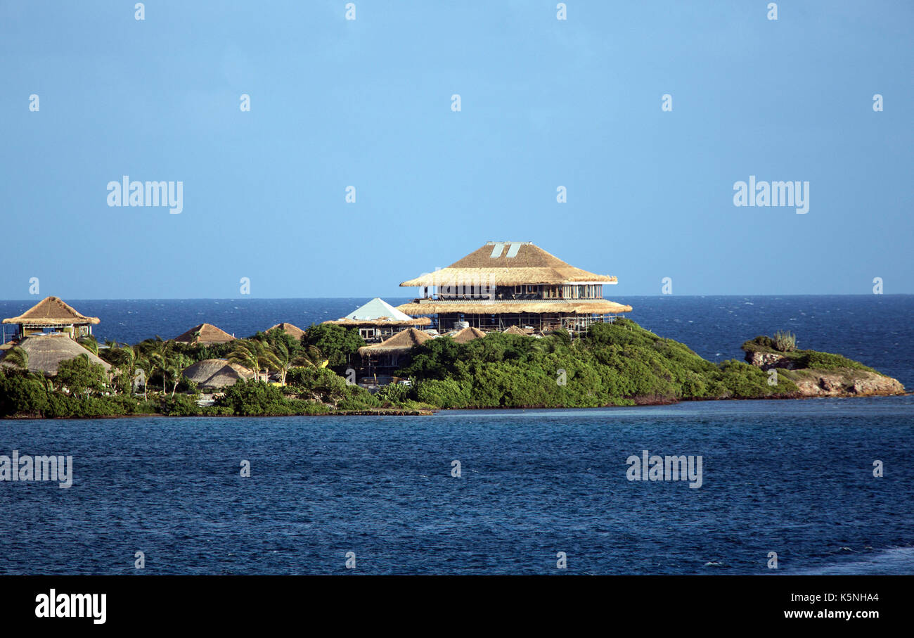 Neckar-Insel, Karibik, British Virgin Islands. 17. November 2014. Späten Bühnenbau Moskito-Insel, die gegenüber Necker Island sitzt. Mücke werden die zukünftige Heimat von Sir Richard Branson und haben ca. 10 mehr Homes for Sale zur Elite. Bilder von der Abdeckung der Necker-Weltmeisterschaft 2014 auf Necker Island, BVI. Bildnachweis: Mark Greenberg/ZUMA Draht/Alamy Live-Nachrichten Stockfoto