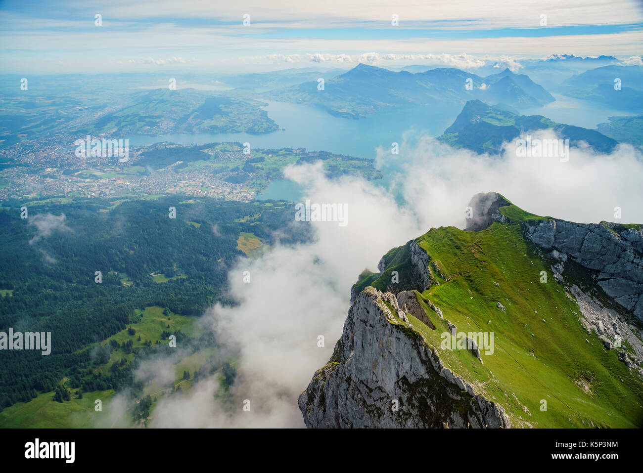 Tolle Landschaft mit See über den Pilatus, Luzern, Schweiz Stockfoto