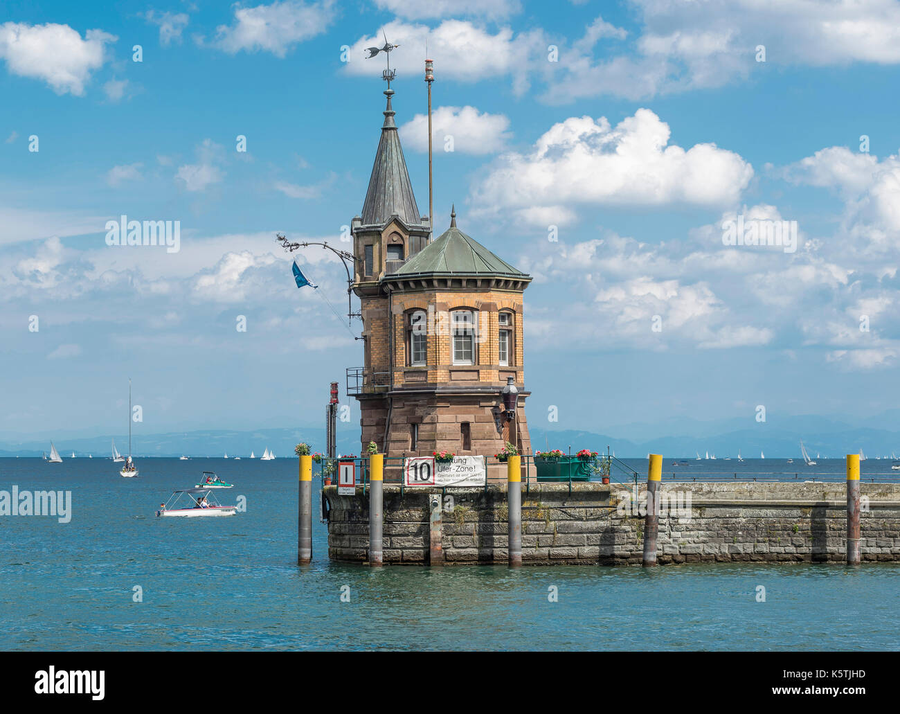 Alter Hafenturm am Hafeneingang, Konstanz, Baden-Württemberg, Deutschland Stockfoto