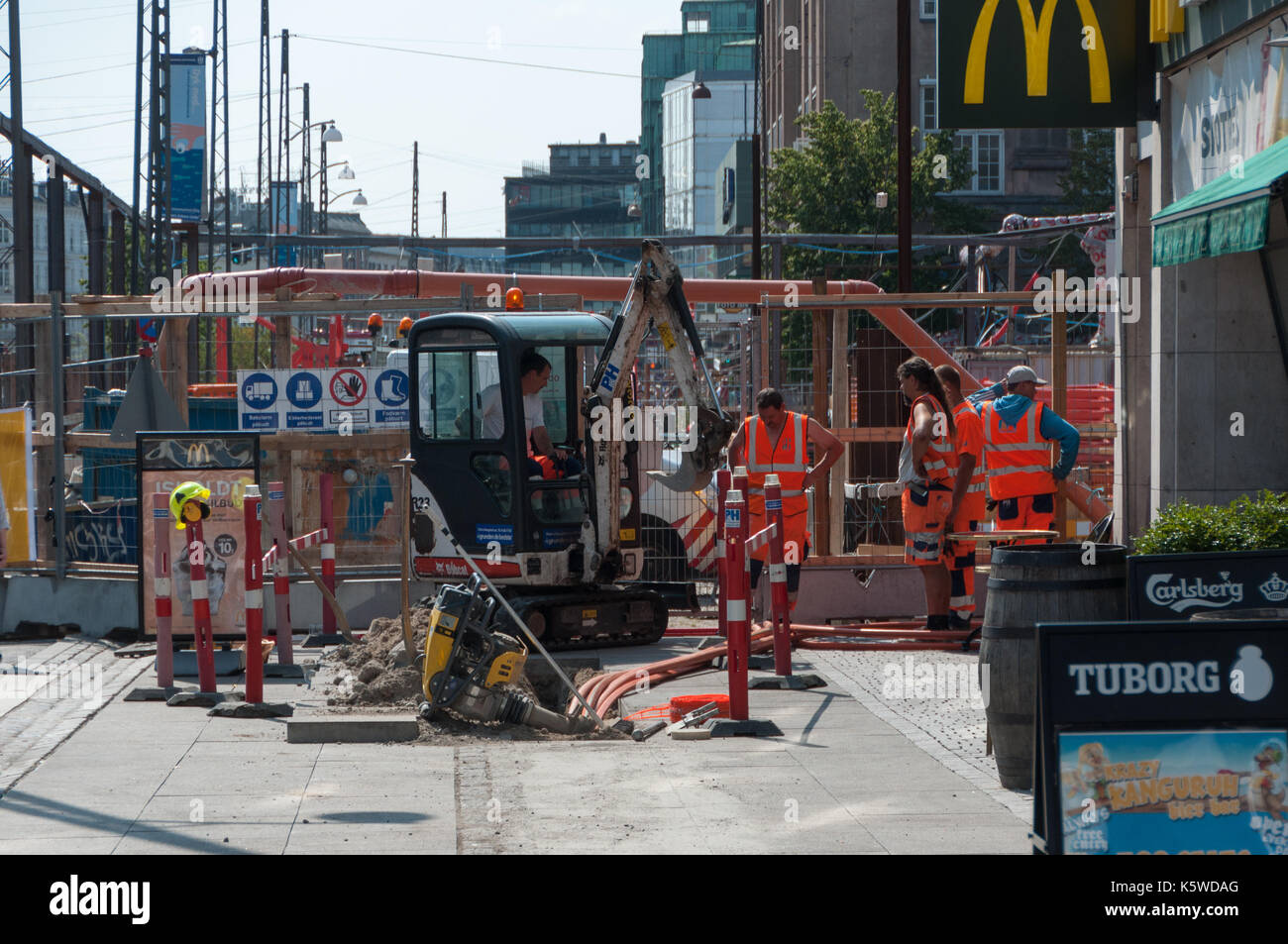 Bauarbeiter bei der Arbeit. Kopenhagen, Dänemark. Stockfoto