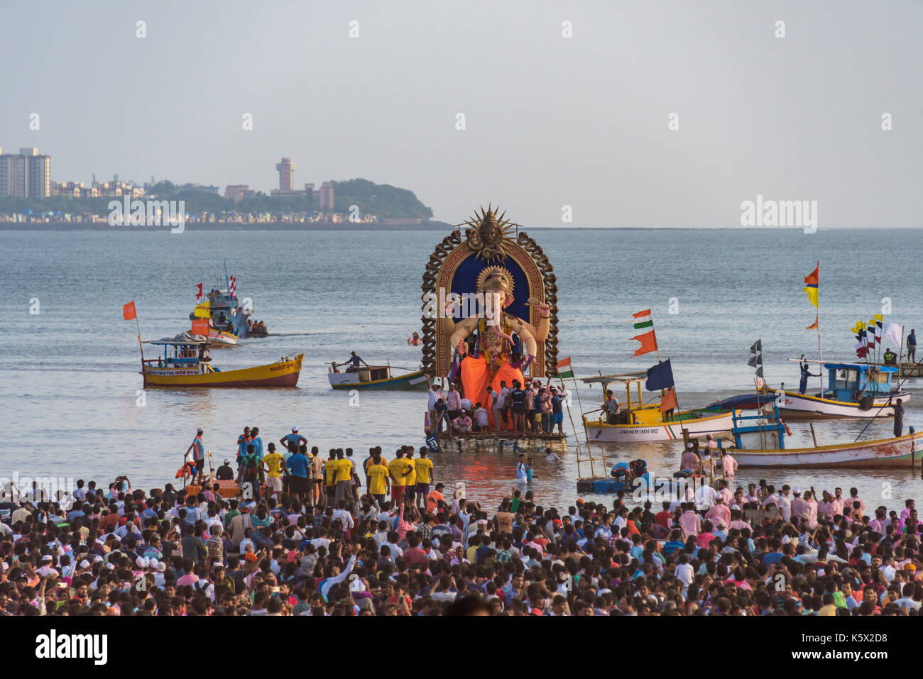 Letzten Tag Eintauchen in die Prozession von Ganesh Festival 2017, Mumbai, Indien Stockfoto