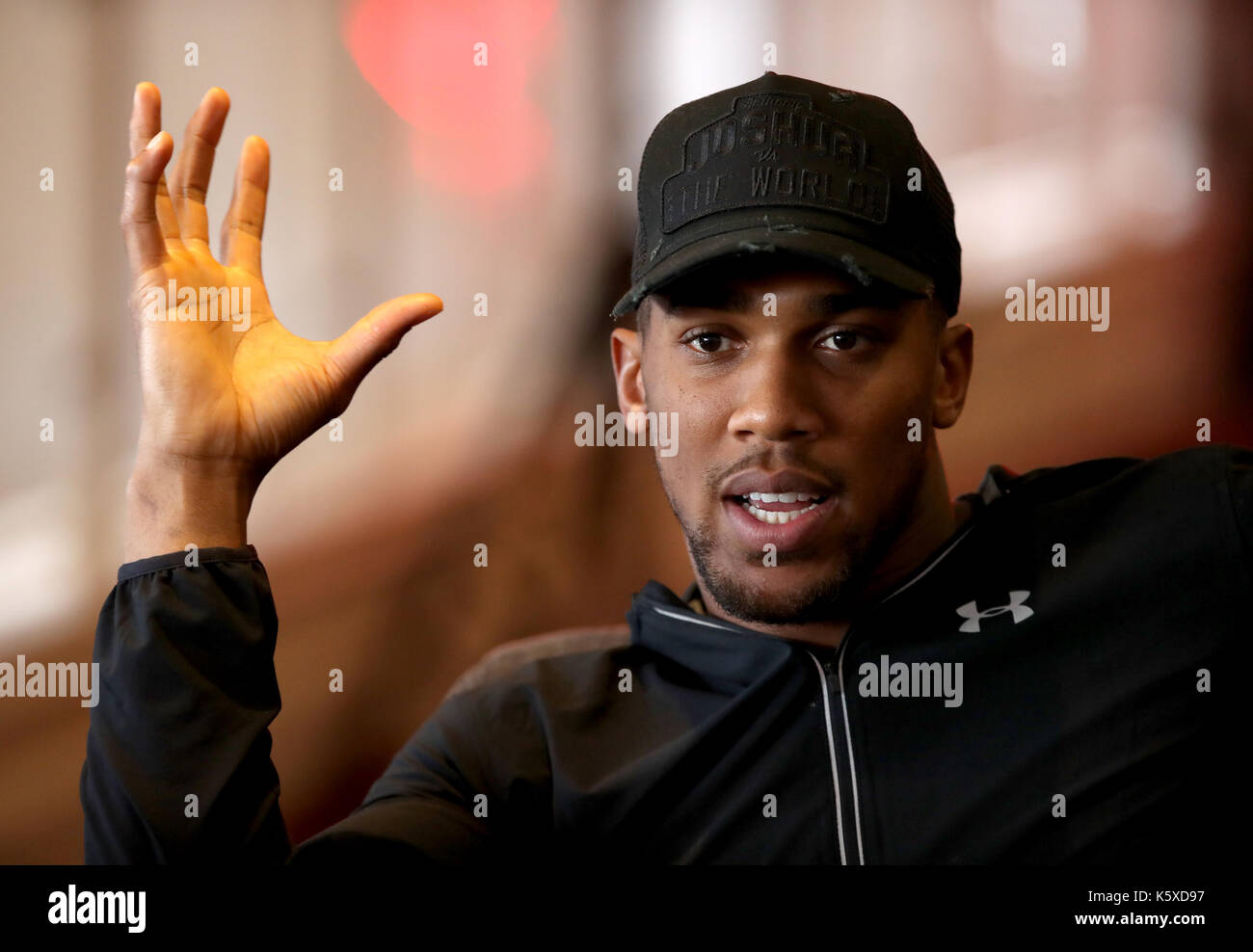 Anthony Joshua während der Pressekonferenz im Fürstentum Stadium, Cardiff. Stockfoto