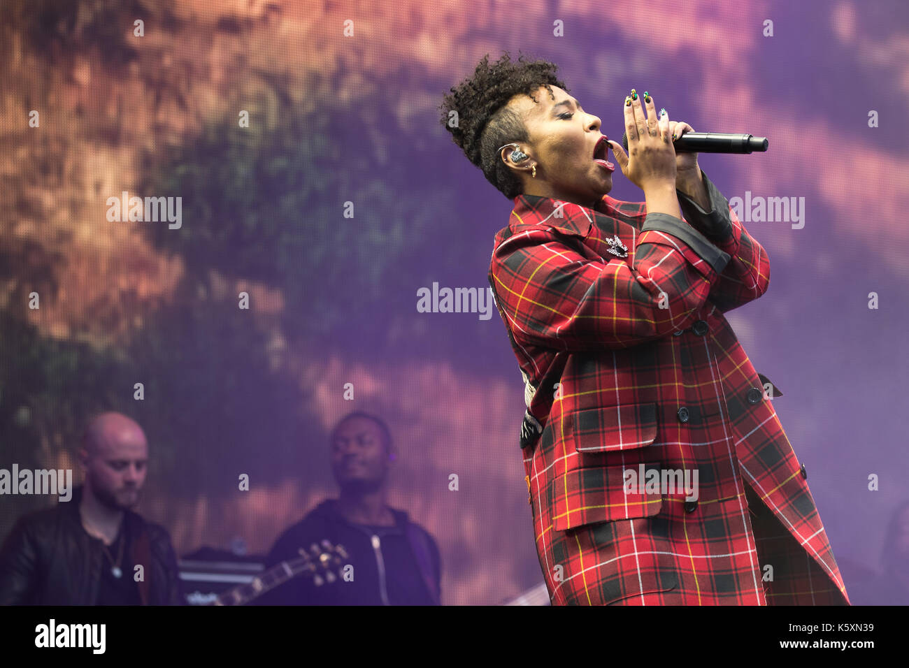 London, Großbritannien. September 2017. Emeli Sandé tritt während Radio 2 Live im Hyde Park 2017 am 10. September 2017 in London auf. England. Kredit: Jason Richardson/Alamy Live News Stockfoto