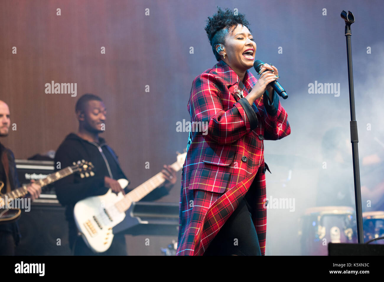 London, Großbritannien. September 2017. Emeli Sandé tritt während Radio 2 Live im Hyde Park 2017 am 10. September 2017 in London auf. England. Kredit: Jason Richardson/Alamy Live News Stockfoto