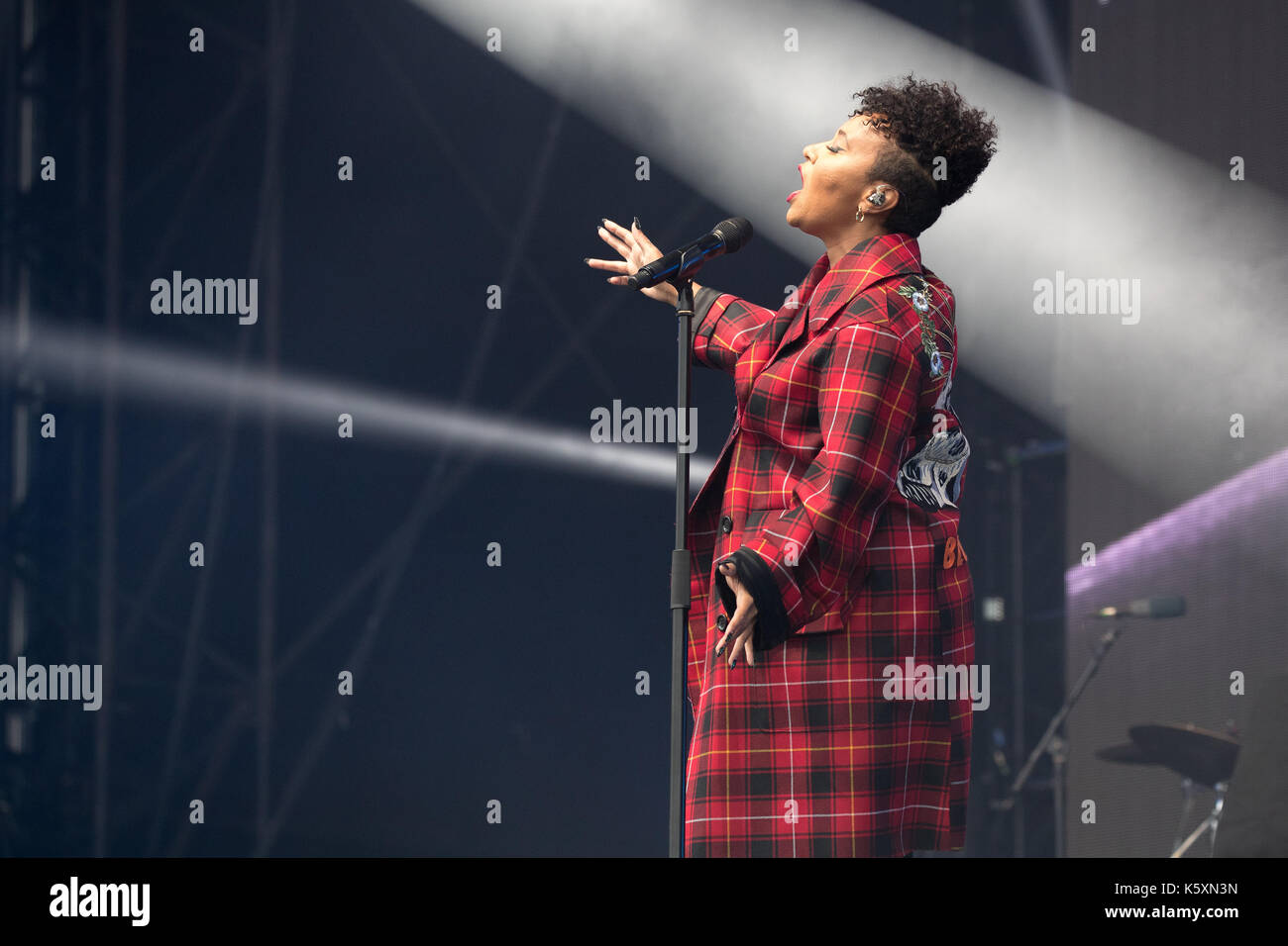 London, Großbritannien. September 2017. Emeli Sandé tritt während Radio 2 Live im Hyde Park 2017 am 10. September 2017 in London auf. England. Kredit: Jason Richardson/Alamy Live News Stockfoto