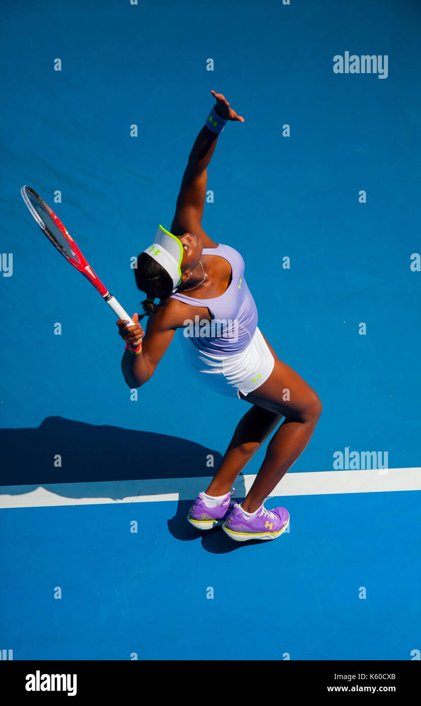 Sloane Stephens im Match Play an der Australian Open 2013 Grand Slam Tennis Turnier. Der Teenager besiegt Grand Slam Champion Serena Williams. Stockfoto