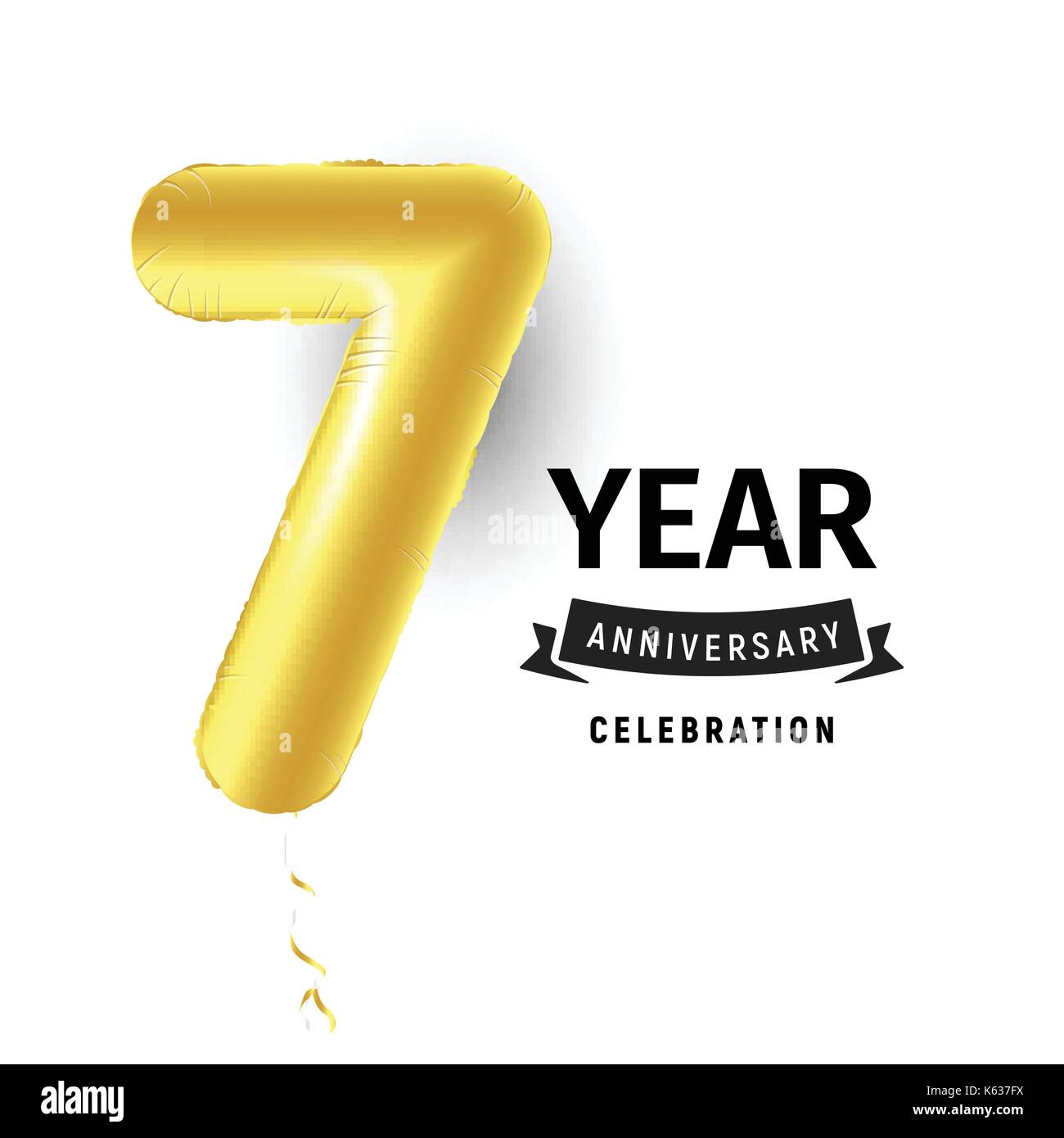 Aufblasbare Golden Ball ein Jahr mit Symbol 7. Vector Illustration oder Poster für 7. Geburtstag des Kindes, Business, Jubiläum. Stock Vektor
