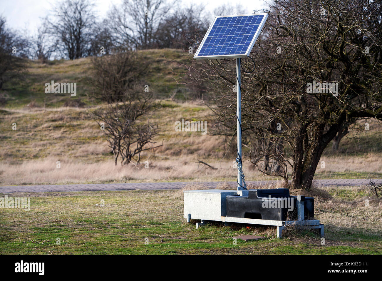 Solaranlage für wissenschaftliche Messungen in der amsterdamse Waterleidingduinen, den Niederlanden verwendet Stockfoto