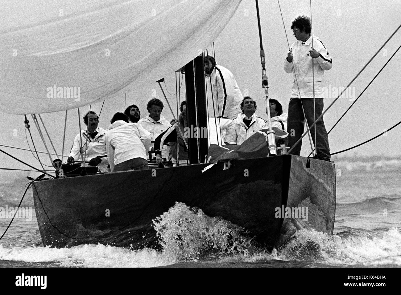 AJAXNETPHOTO. 28. APRIL 1979. SOLENT, England. - AMERICA'S CUP Herausforderer - LIONHEART (GBR) AUF SEGELN VERSUCHE. Foto: Jonathan Eastland/AJAX REF: HDD Ya 1979 05 Stockfoto