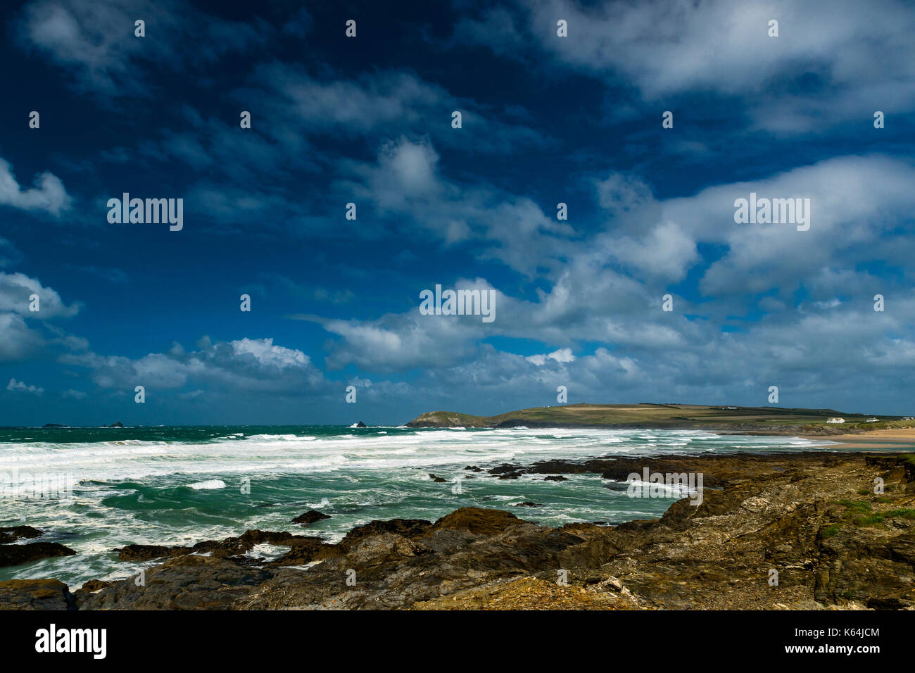 Die Küste von North Cornwall, UK. 11 Sep, 2017. UK Wetter: Gale force Winde zerschlagen, die Küste von North Cornwall im Vereinigten Königreich. Trevone Bay, Constantine Bay und Bedruthen Schritte. Credit: James Pearce/Alamy leben Nachrichten Stockfoto