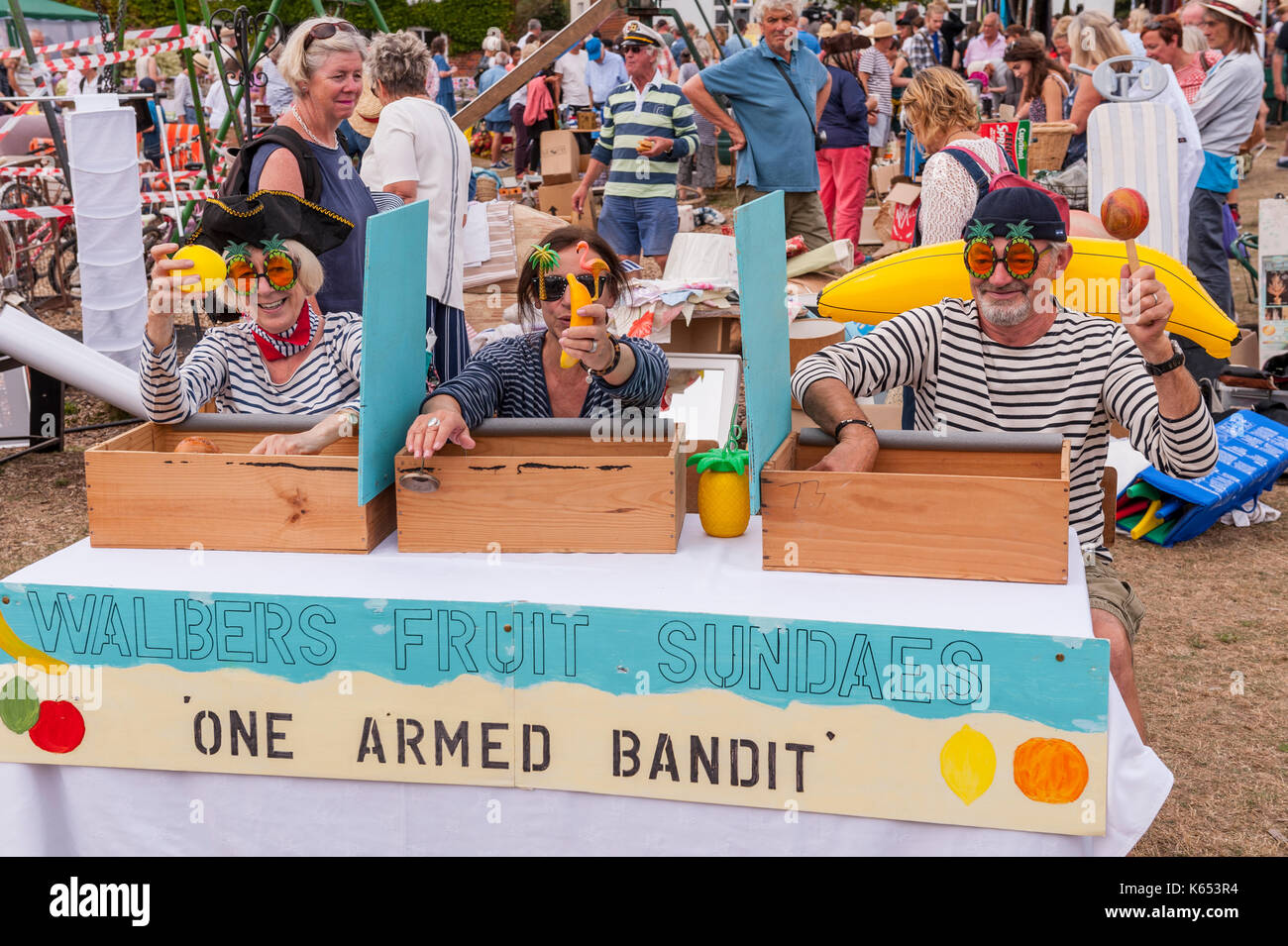 Der Bandit am Dorffest in Walberswick, Suffolk, England, Großbritannien, Großbritannien Abschaltdruck Stockfoto