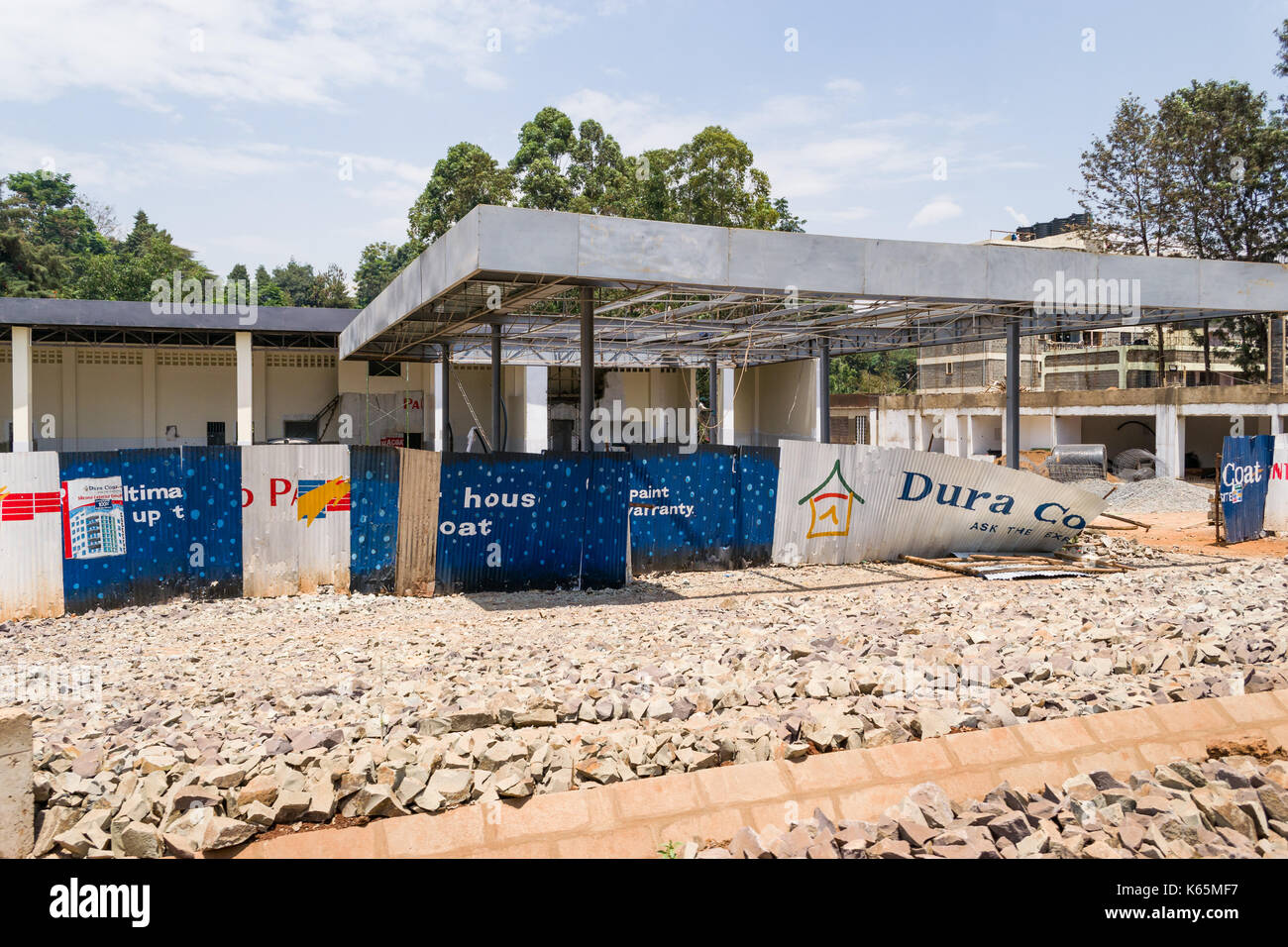 Tankstelle im Bau, Kenia Stockfoto