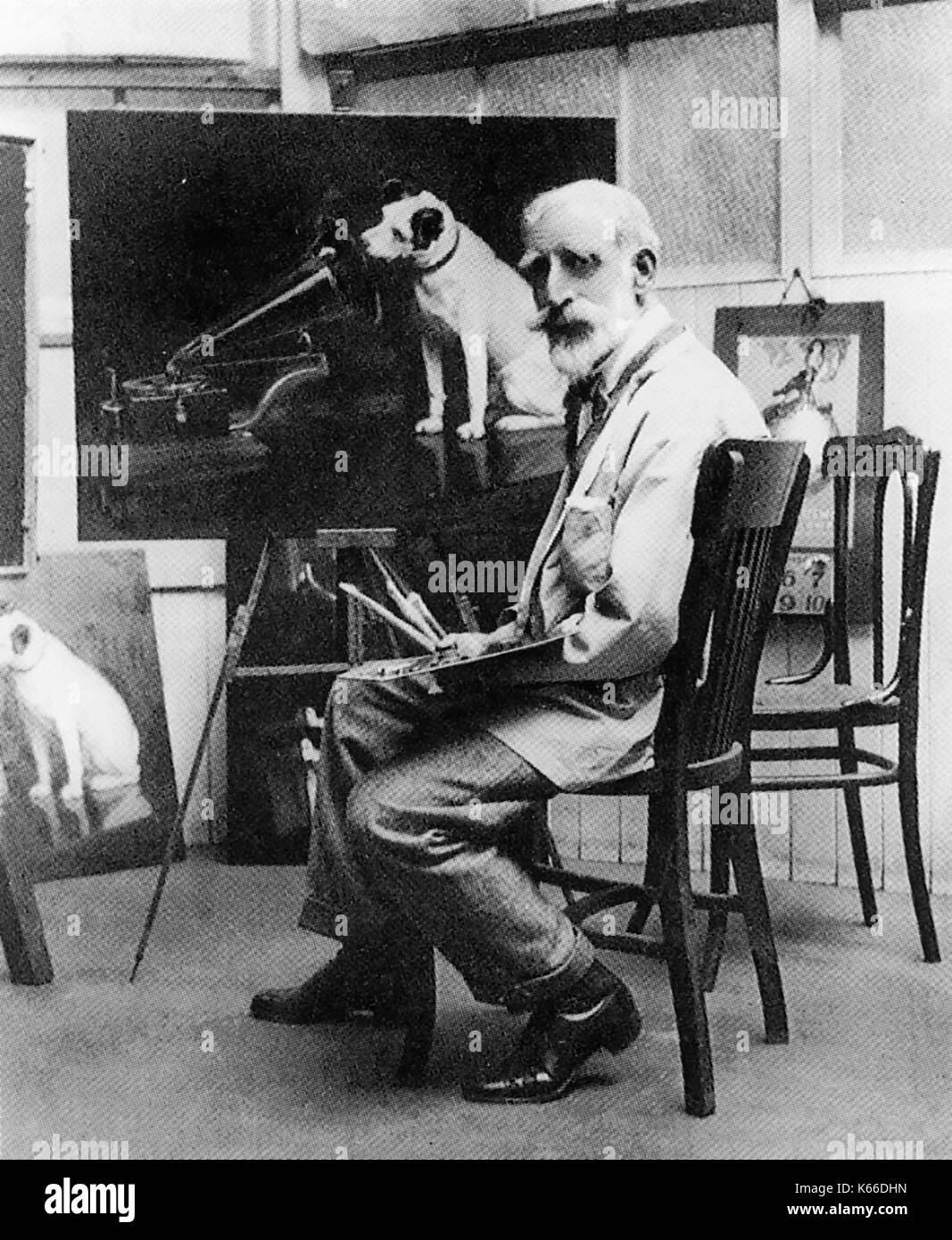 FRANCIS BARRAUD (1856-1924), englischer Künstler mit einer Version von seinem Master's Voice Gemälde, die er ursprünglich im Jahr 1899 abgeschlossen Stockfoto
