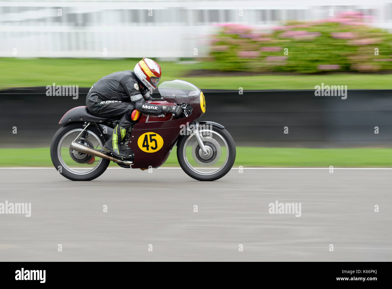 1962 Matchless G50 im Besitz von Sebastian Perez, der in der Barry Sheene Memorial Trophy beim Goodwood Revival 2017 teilnahm Stockfoto