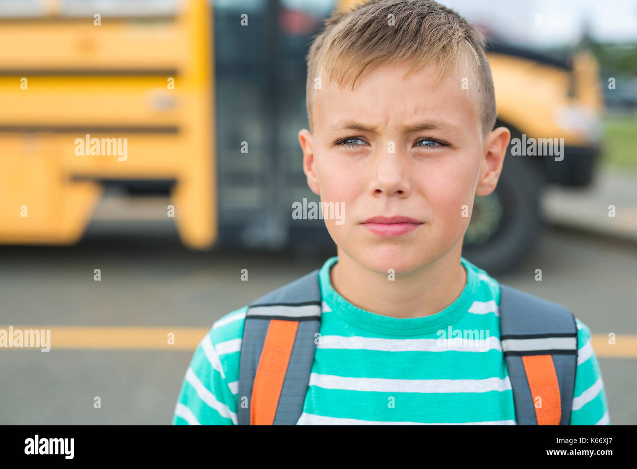Teen boy -Fotos und -Bildmaterial in hoher Auflösung – Alamy