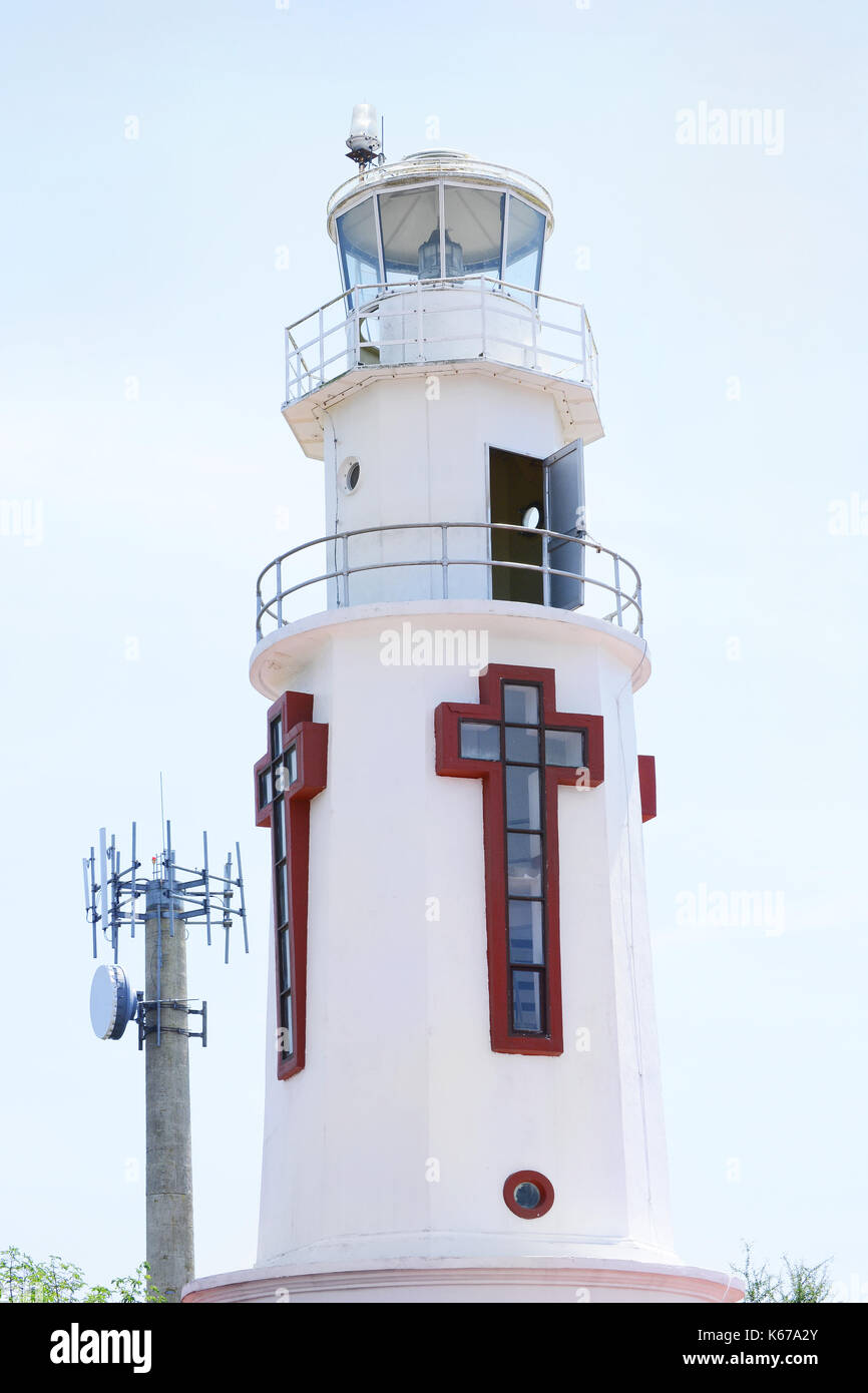 CORREGIDOR, Philippinen - April 3, 2016: Der corregidor Leuchtturm. Im Jahre 1853 etablierten Schiffe zum Eingang der Bucht von Manila zu leiten und Rebuild nach Stockfoto