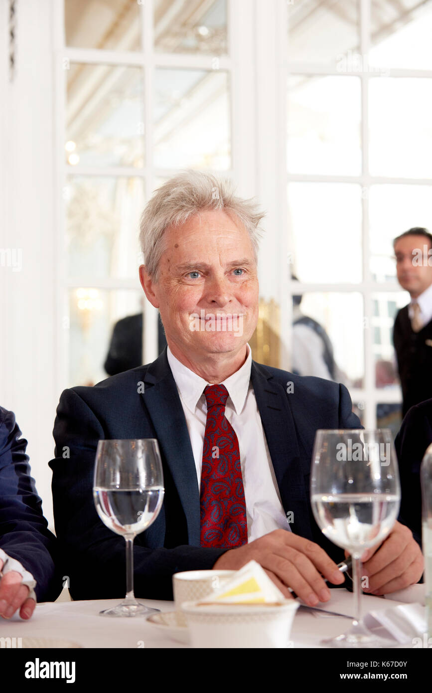 John Preston in den Oldie literarische Mittagessen 5/9/17. Stockfoto