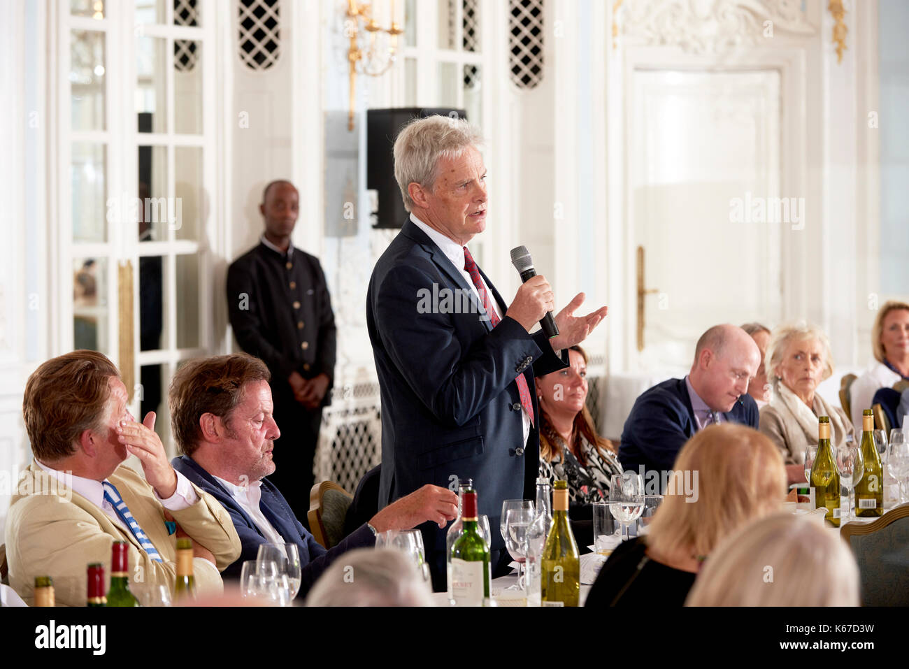 John Preston in den Oldie literarische Mittagessen 5/9/17. Stockfoto