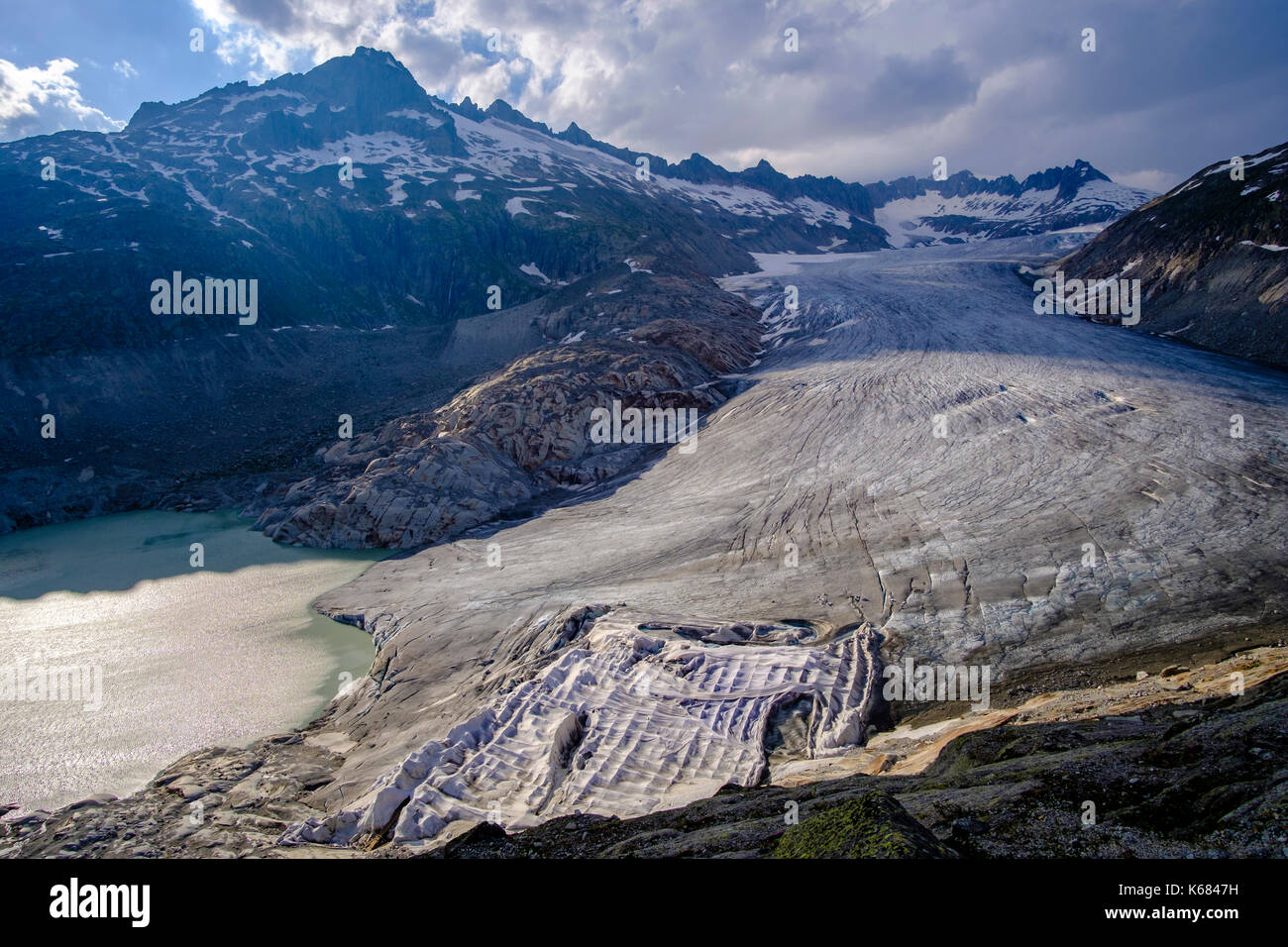 Luftaufnahme auf den Rhône Gletscher, dem größten Gletscher der Urner Alpen Stockfoto
