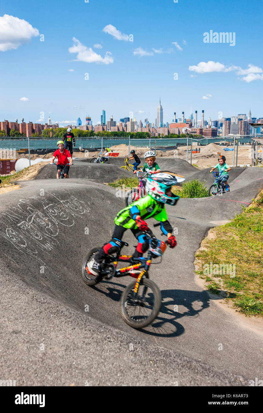 Brooklyn bike Park, Blick auf Manhattan, New York Stockfoto